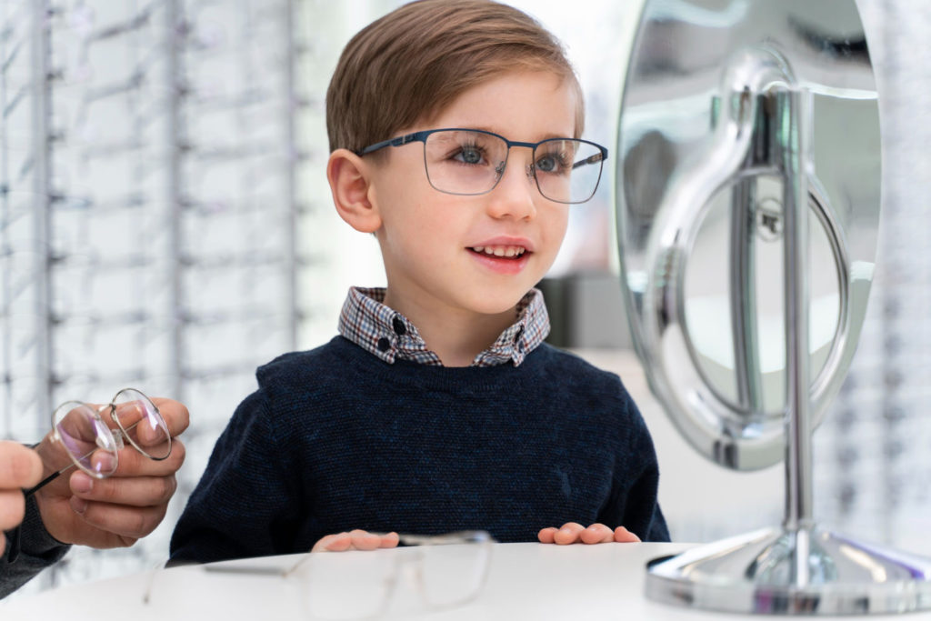 Okulary to czasem konieczność i jednocześnie ozdoba nie tylko dla dorosłych, ale i dla dzieci